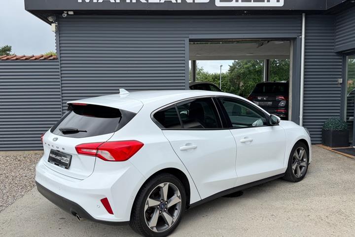 Hvid Ford Focus fra 2019