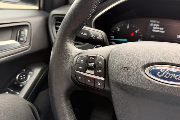 Hvid Ford Focus fra 2019