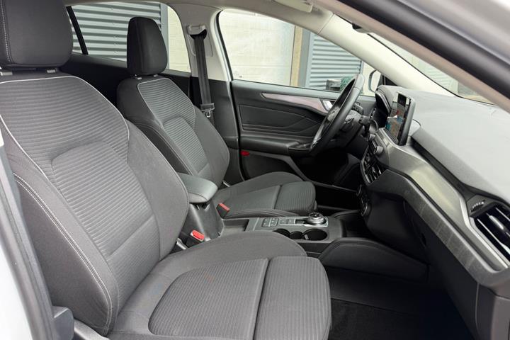 Hvid Ford Focus fra 2019