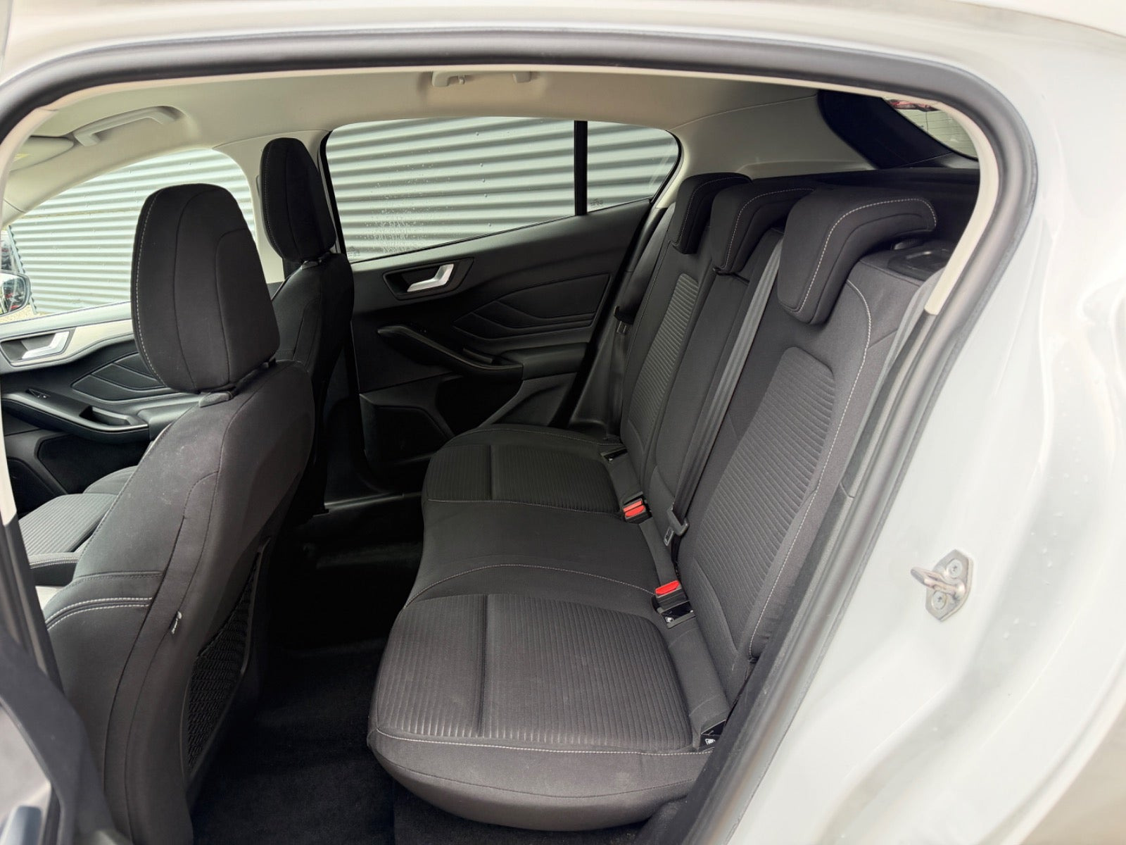 Hvid Ford Focus fra 2019
