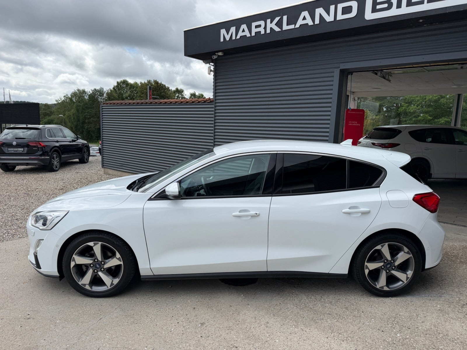 Hvid Ford Focus fra 2019