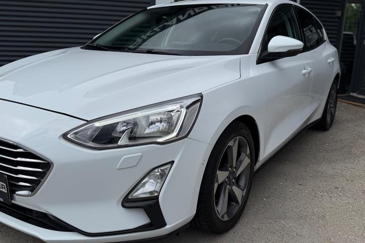 Hvid Ford Focus fra 2019