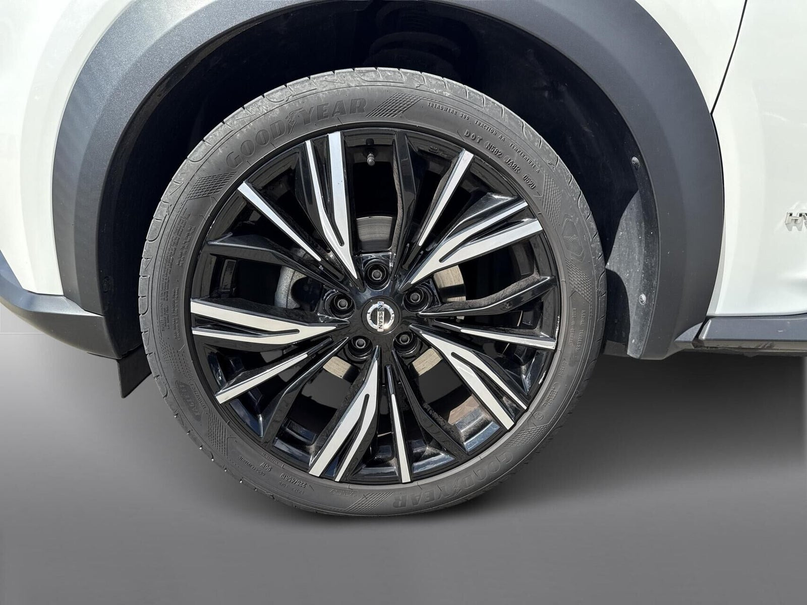 Hvid Nissan Juke fra 2023