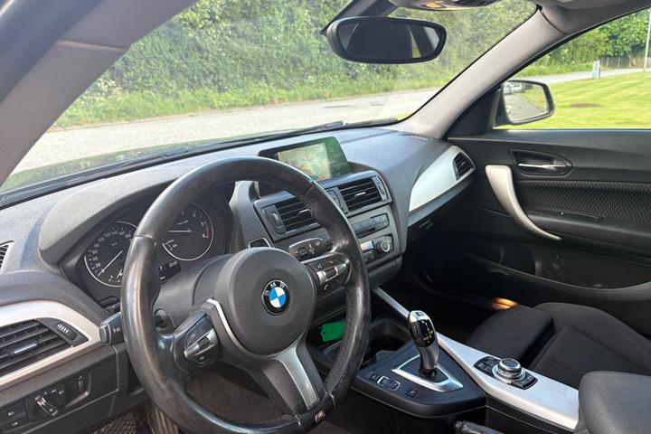 Sort BMW 118d fra 2015