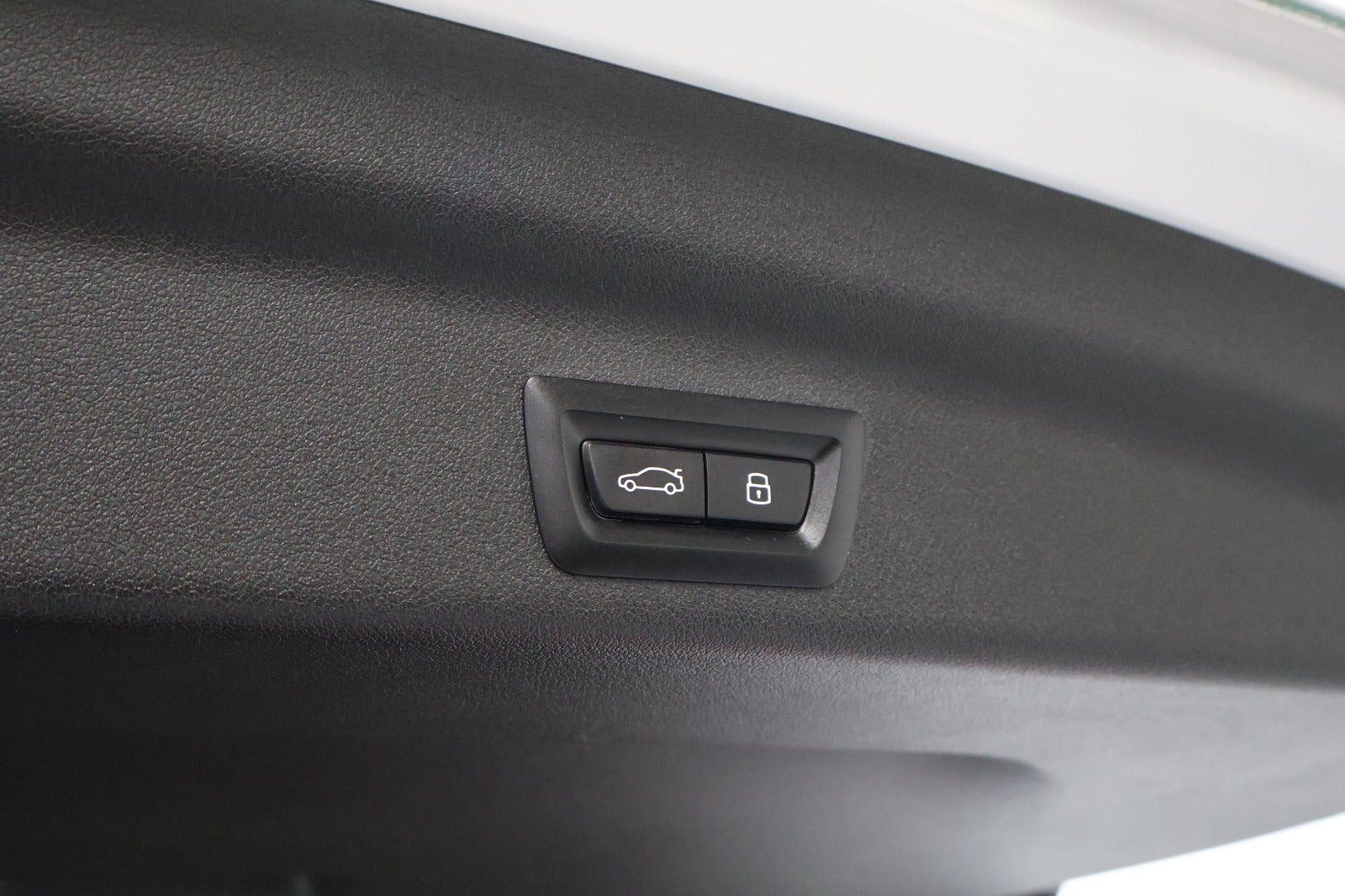 Hvid BMW iX1 fra 2023