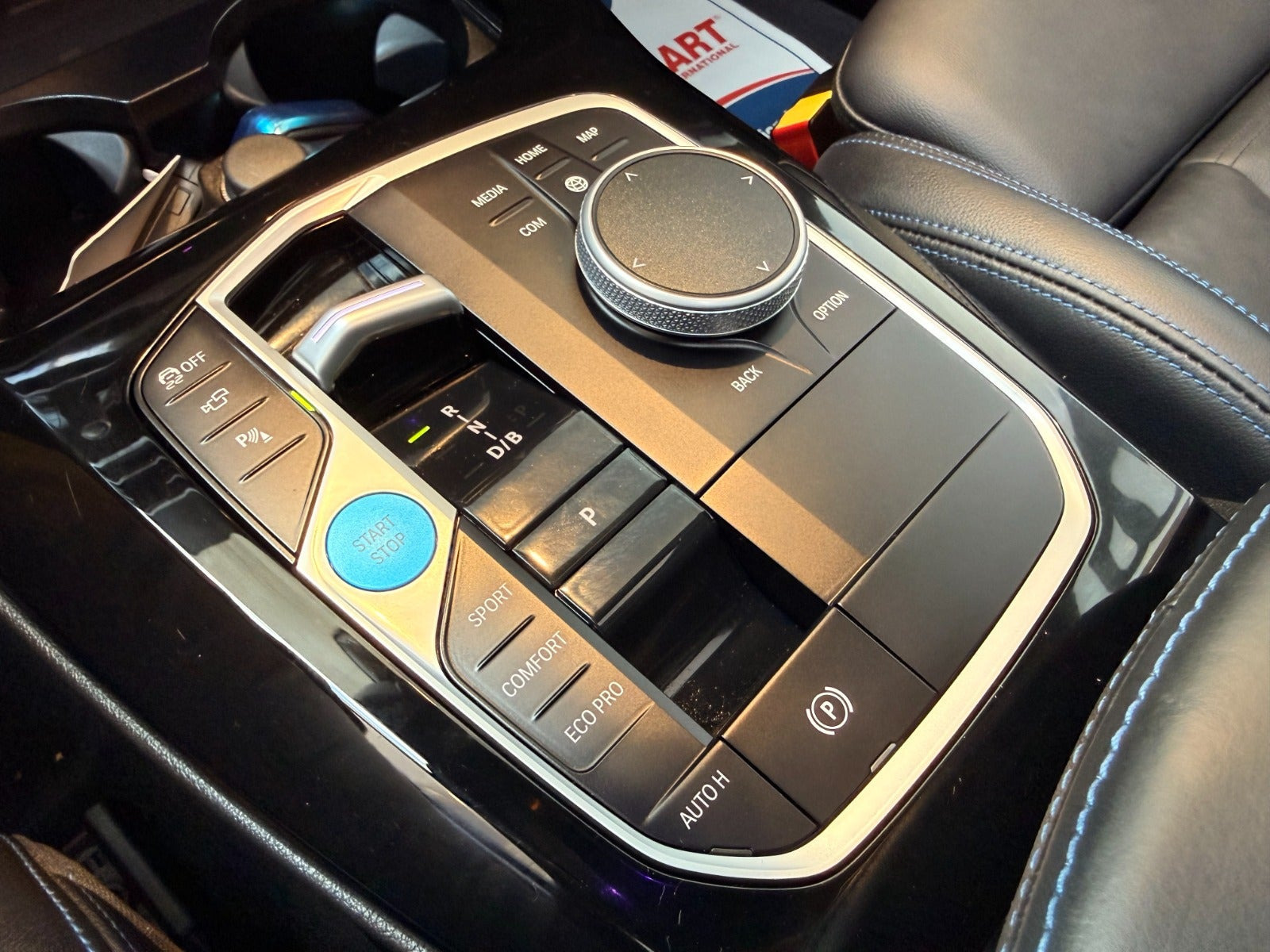 Sort BMW iX3 fra 2024