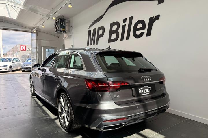 Grå Audi A4 fra 2020