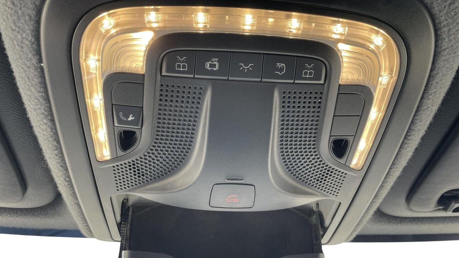 Sort Mercedes Sprinter 215 fra 2022