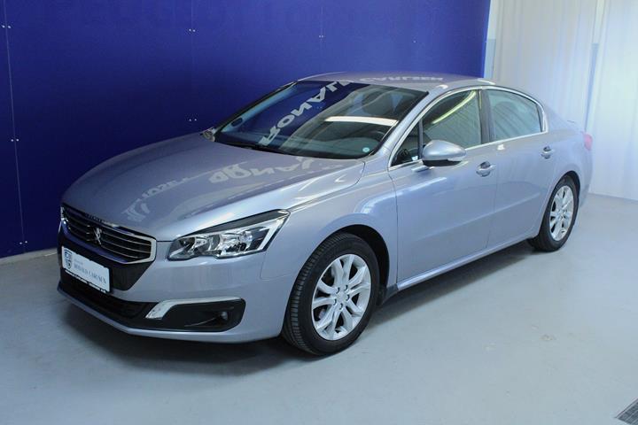 Sølv Peugeot 508 fra 2016