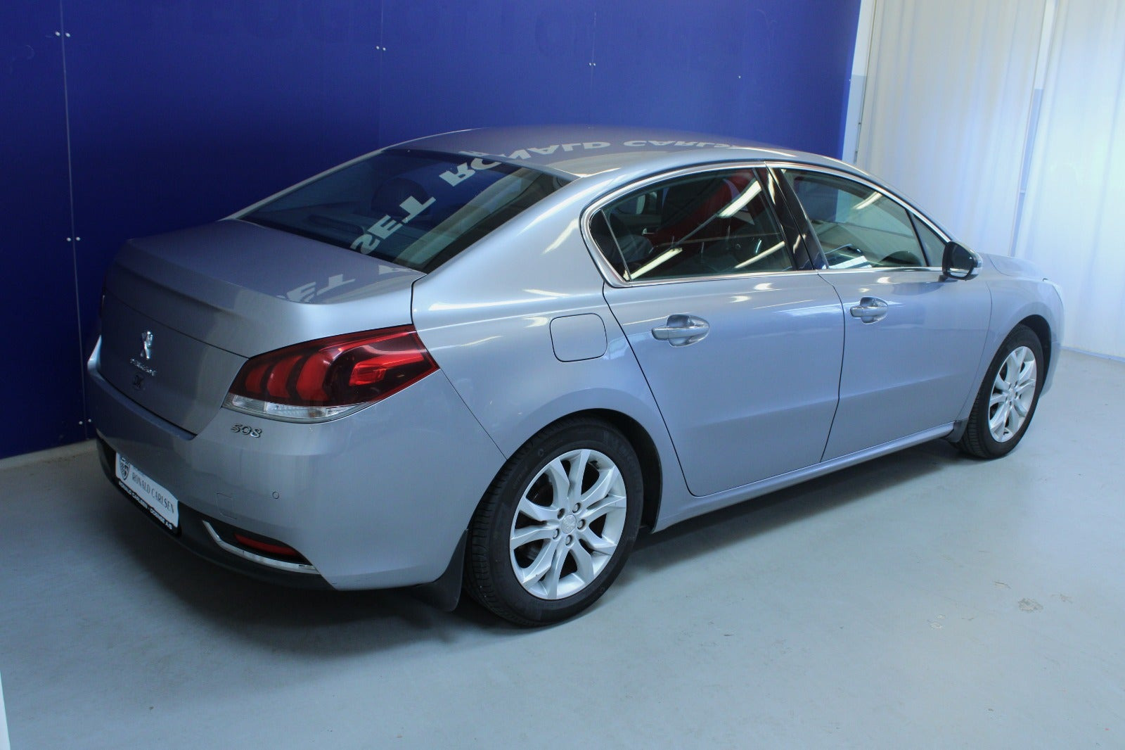 Sølv Peugeot 508 fra 2016