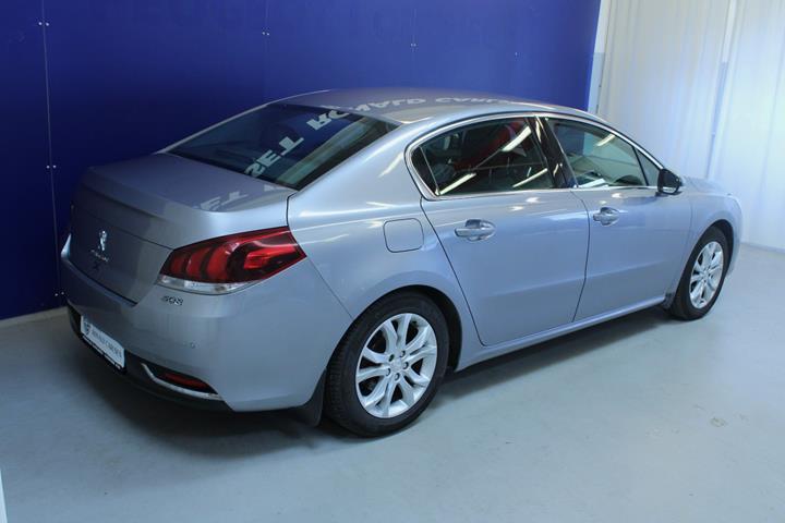 Sølv Peugeot 508 fra 2016