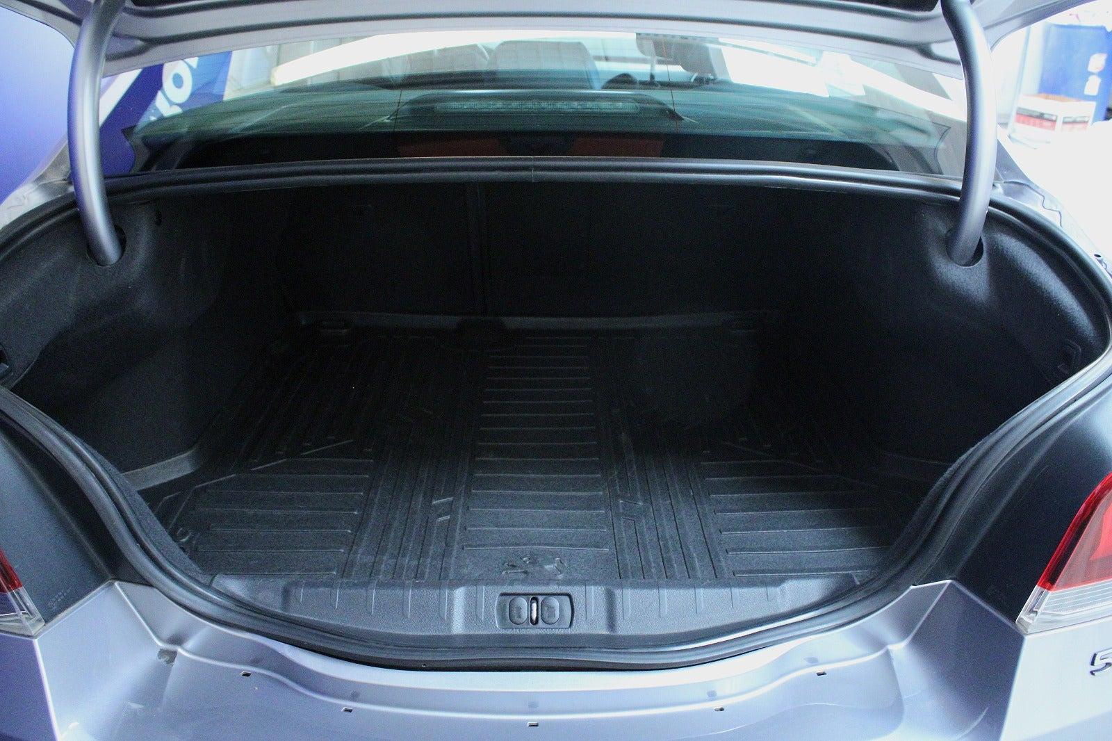 Sølv Peugeot 508 fra 2016
