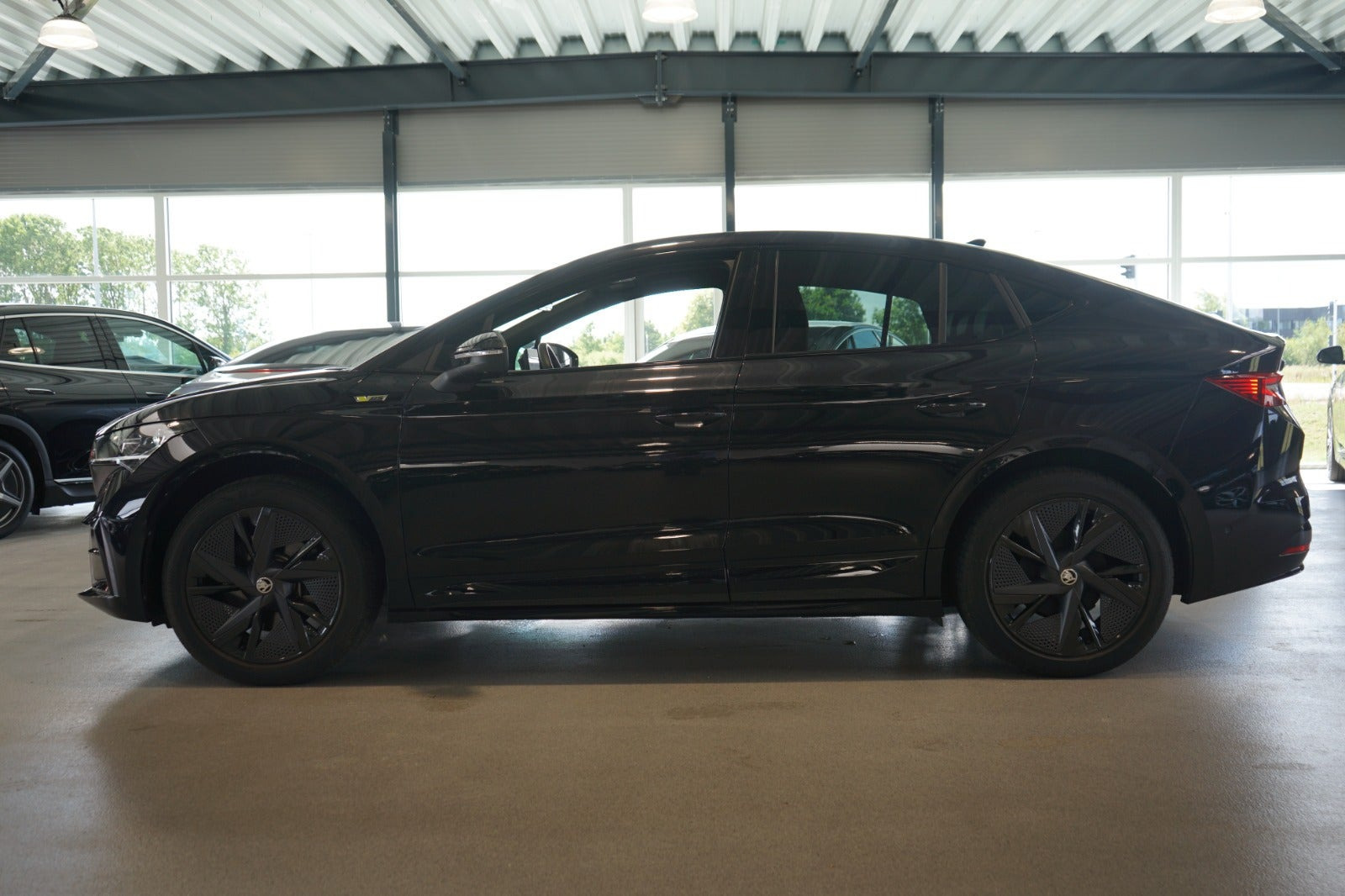 Sort Skoda Enyaq fra 2025
