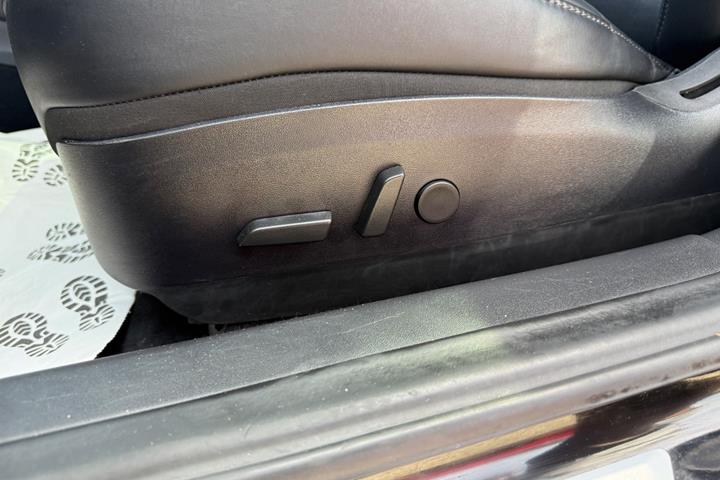 Sort Tesla Model 3 fra 2019
