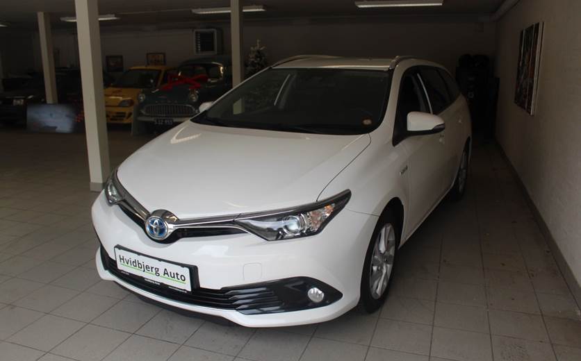 Toyota Auris 1,8 Hybrid H2 Touring Sports CVT