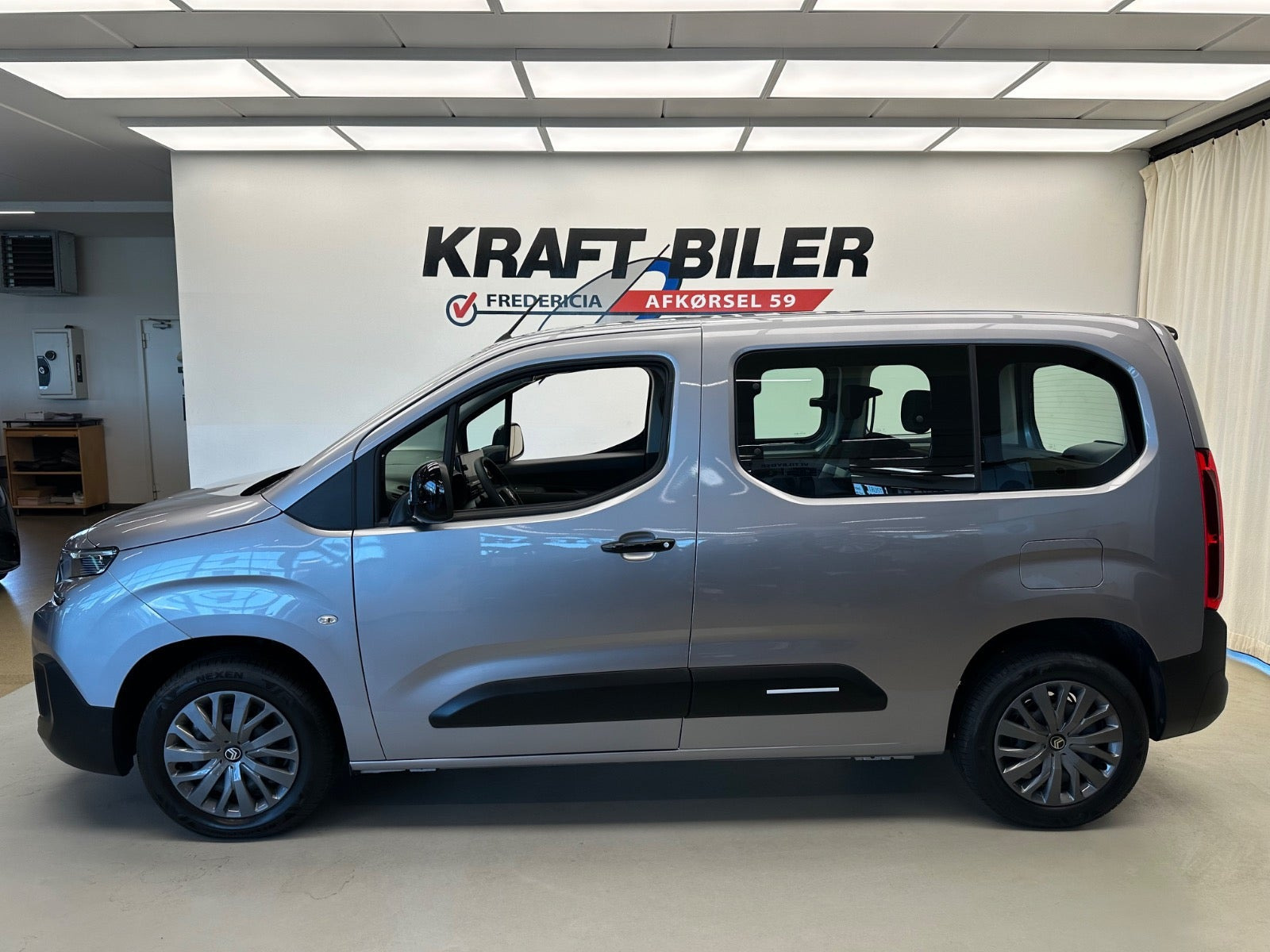 Grå Citroën ë-Berlingo fra 2025