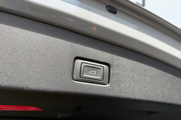 undefined Audi Q4 e-tron fra 2023