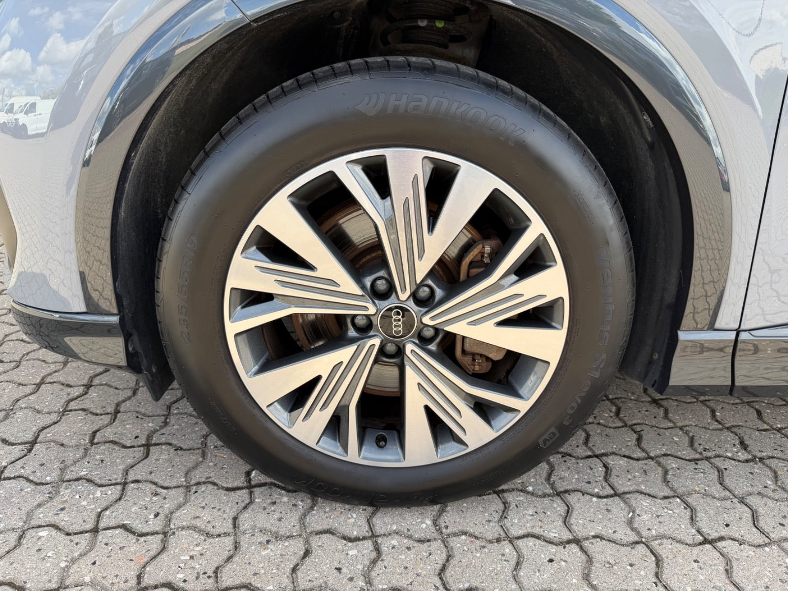 undefined Audi Q4 e-tron fra 2023