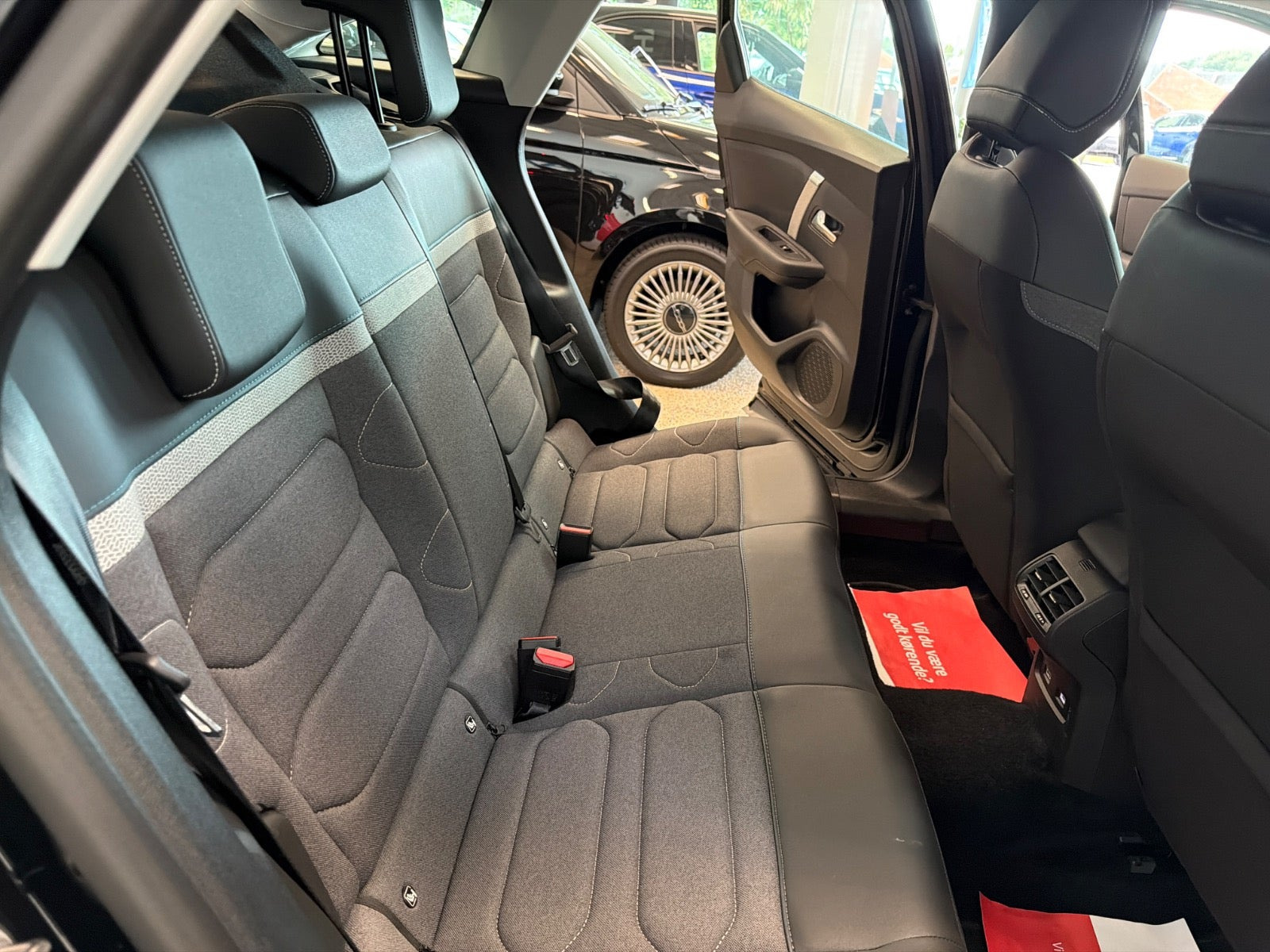 Sort Citroën ë-C4 fra 2024