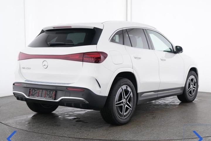 Hvid Mercedes EQA250+ fra 2026