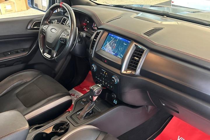 Blå Ford Ranger fra 2022