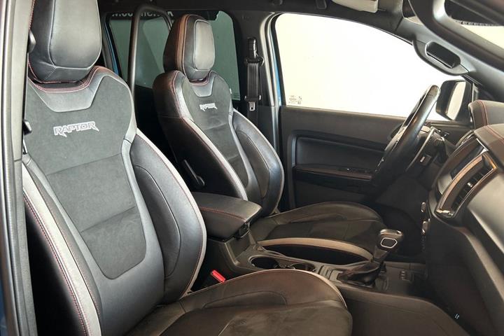 Blå Ford Ranger fra 2022