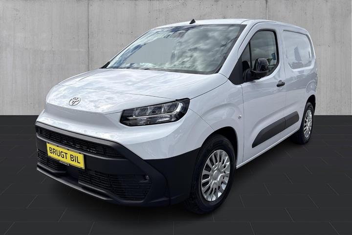 Hvid Toyota ProAce City fra 2026