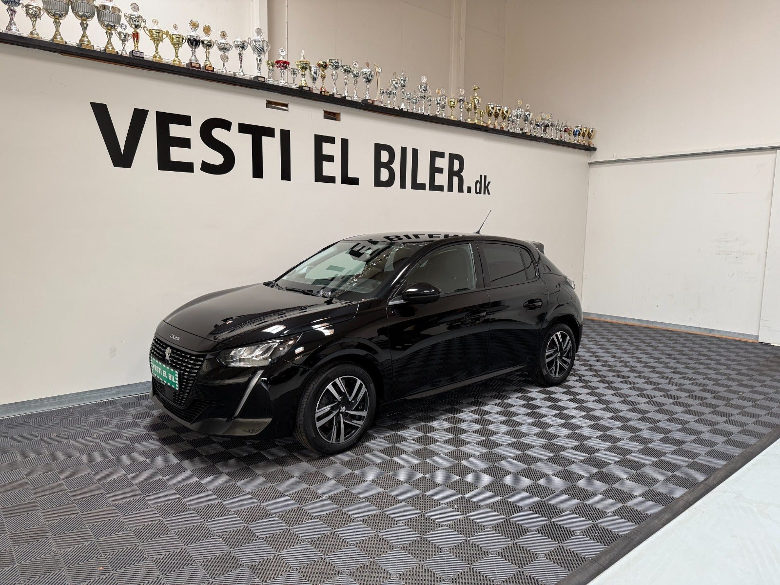 Peugeot 208 1,2 PureTech 100 Allure EAT8