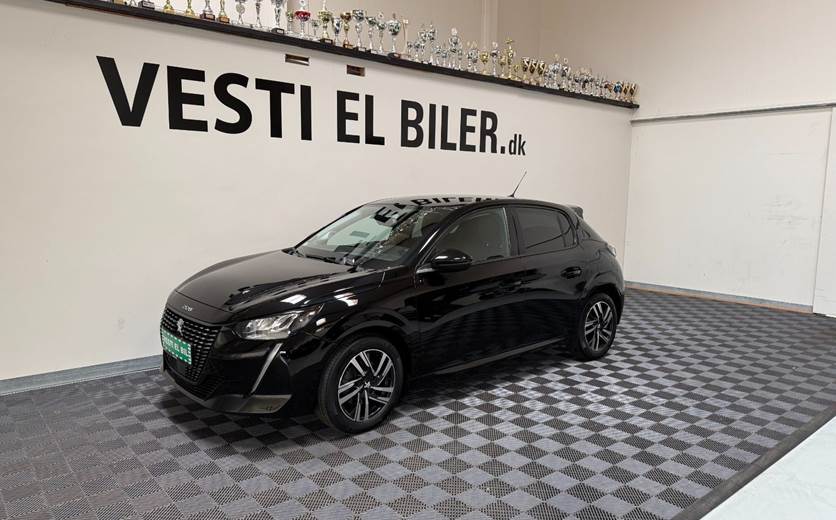 Peugeot 208 1,2 PureTech 100 Allure EAT8