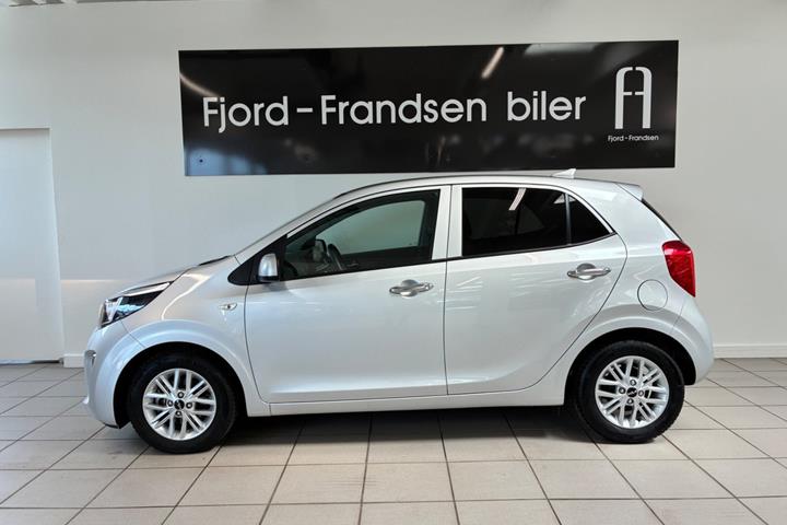 Sølv Kia Picanto fra 2023