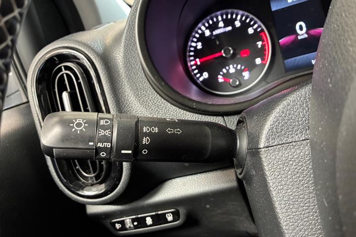 Sølv Kia Picanto fra 2023