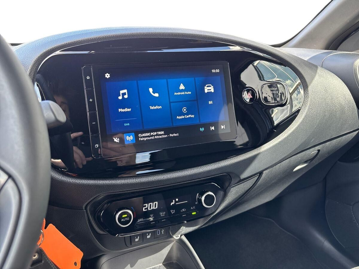 Sort Toyota Aygo X fra 2024