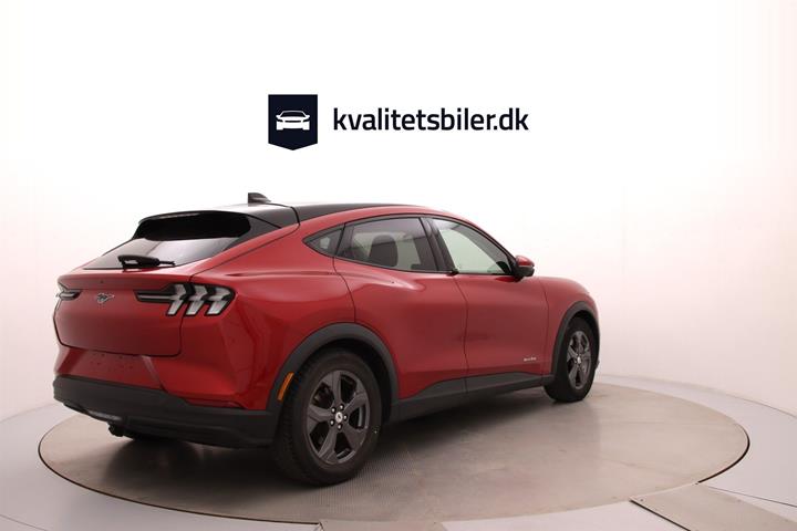 Rød Ford Mustang Mach-E fra 2021