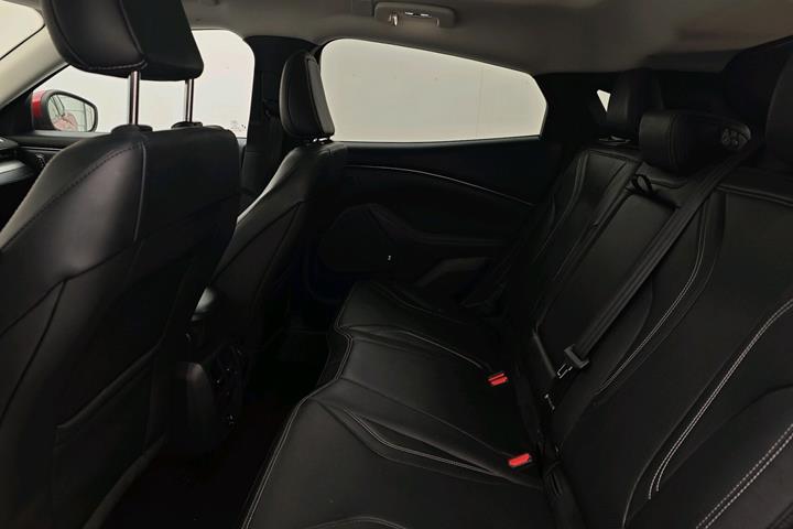 Rød Ford Mustang Mach-E fra 2021