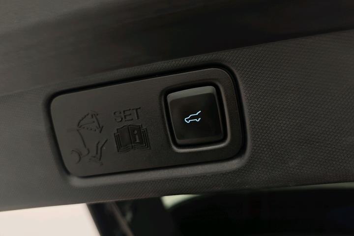 Rød Ford Mustang Mach-E fra 2021