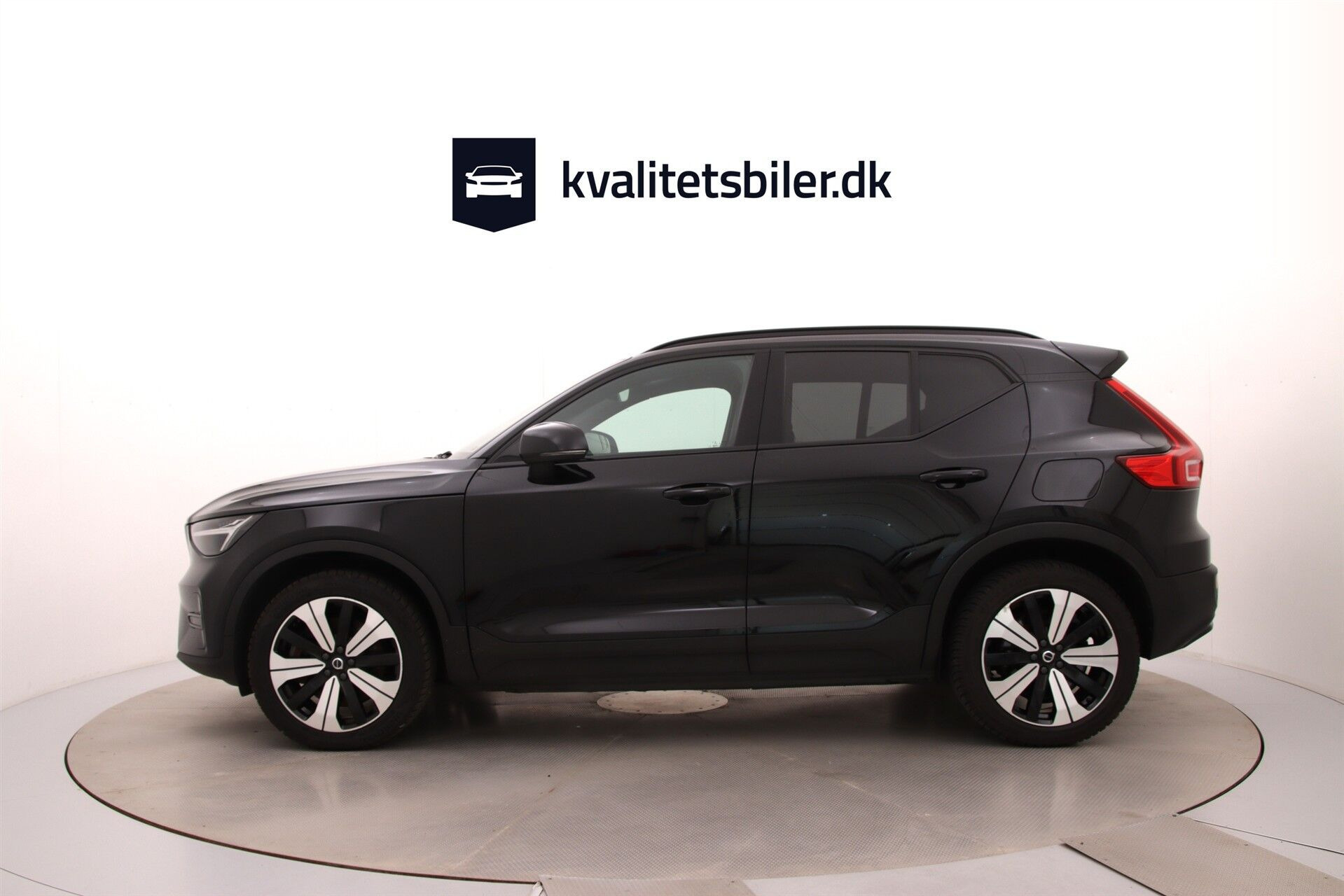 Sort Volvo XC40 fra 2022