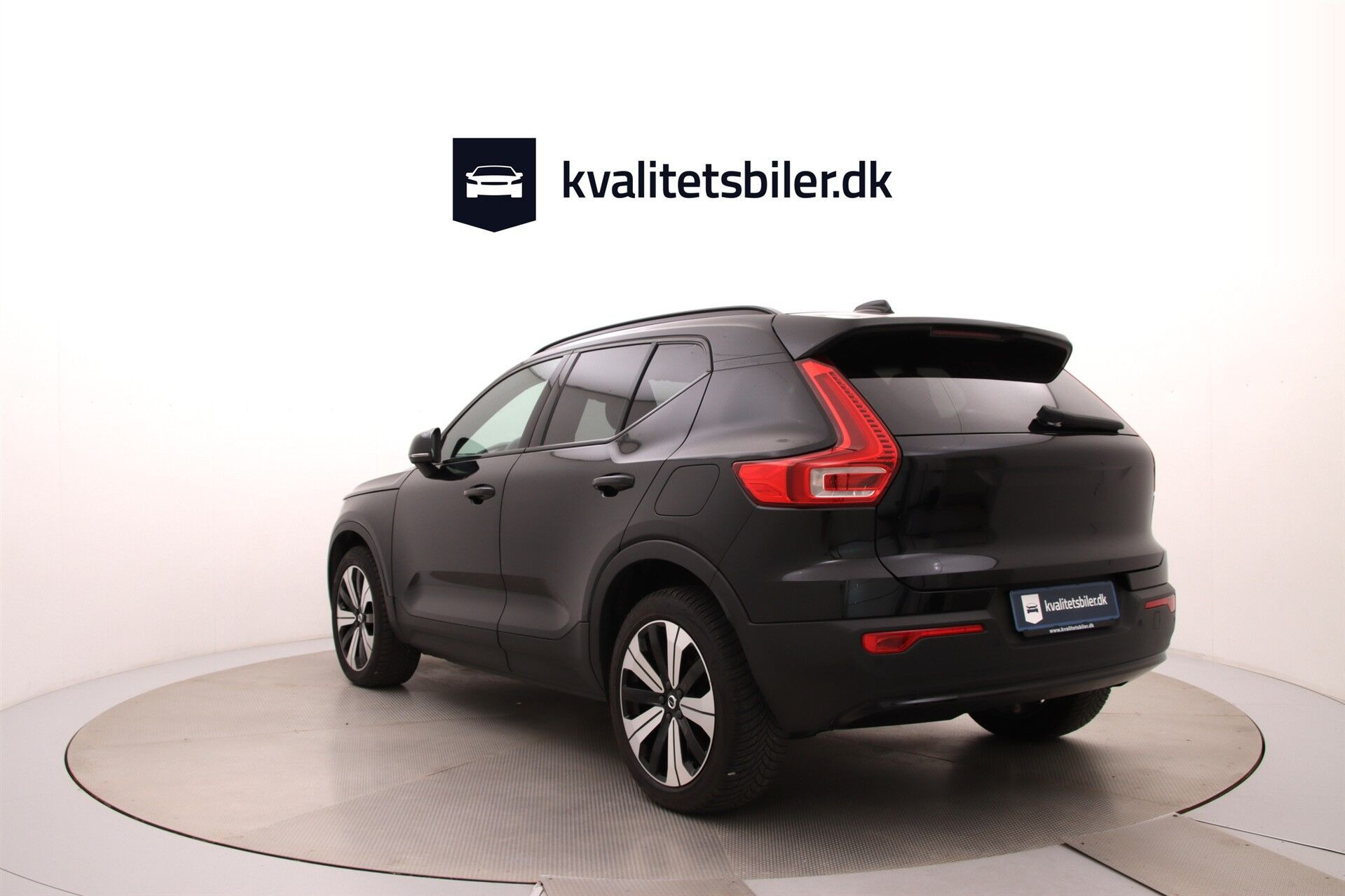 Sort Volvo XC40 fra 2022