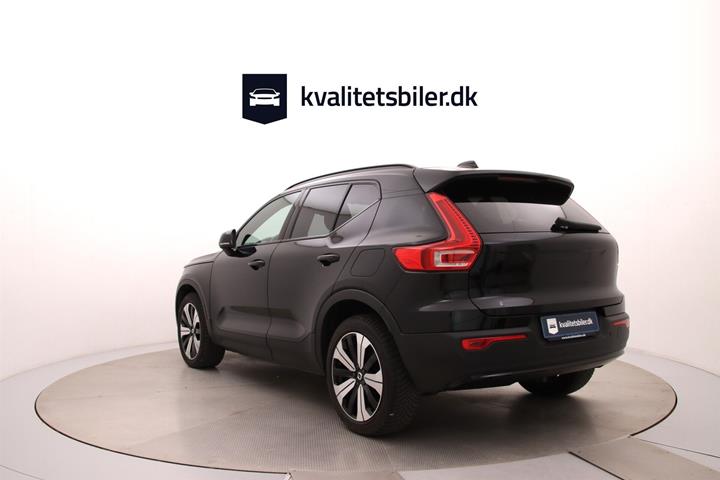 Sort Volvo XC40 fra 2022