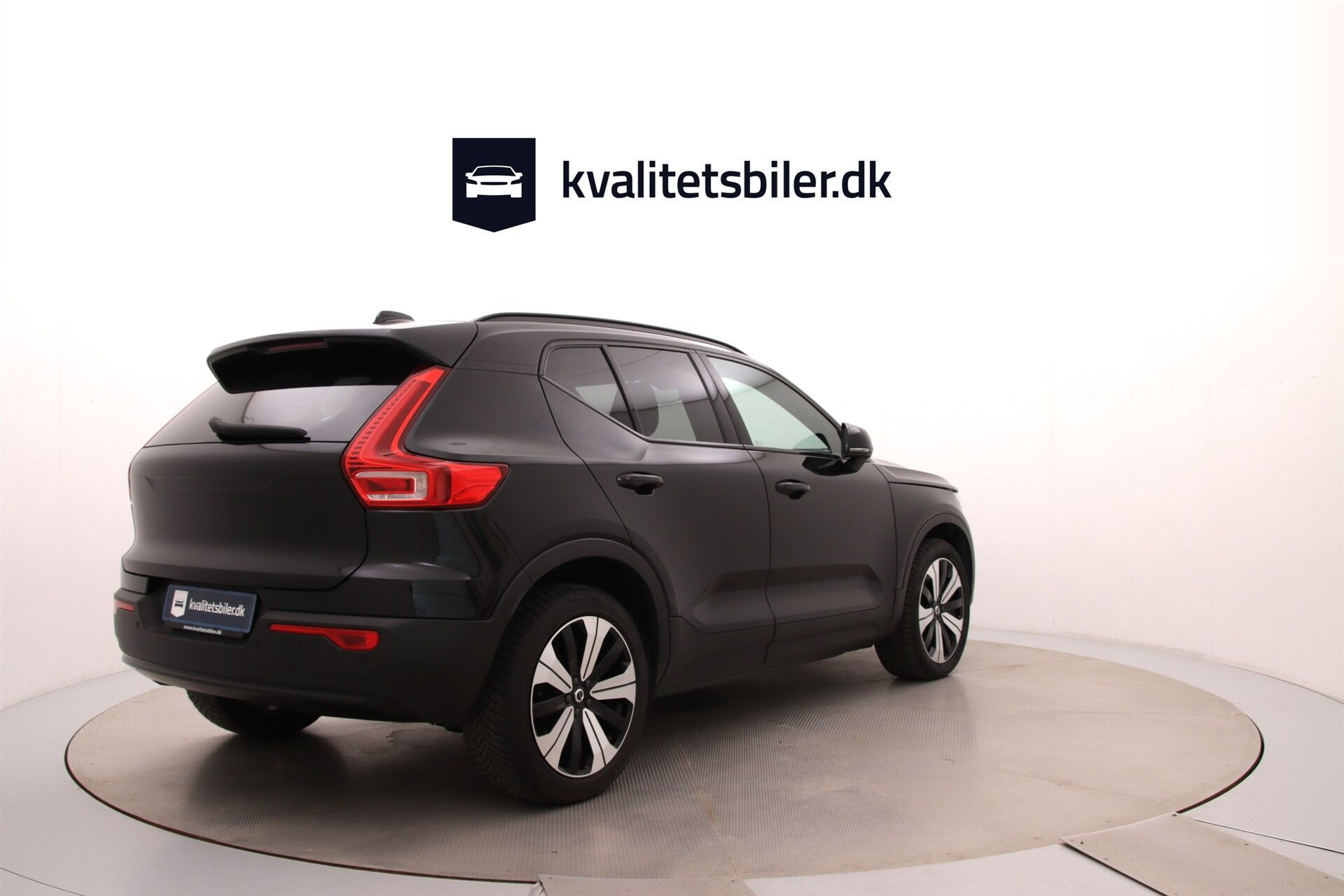 Sort Volvo XC40 fra 2022
