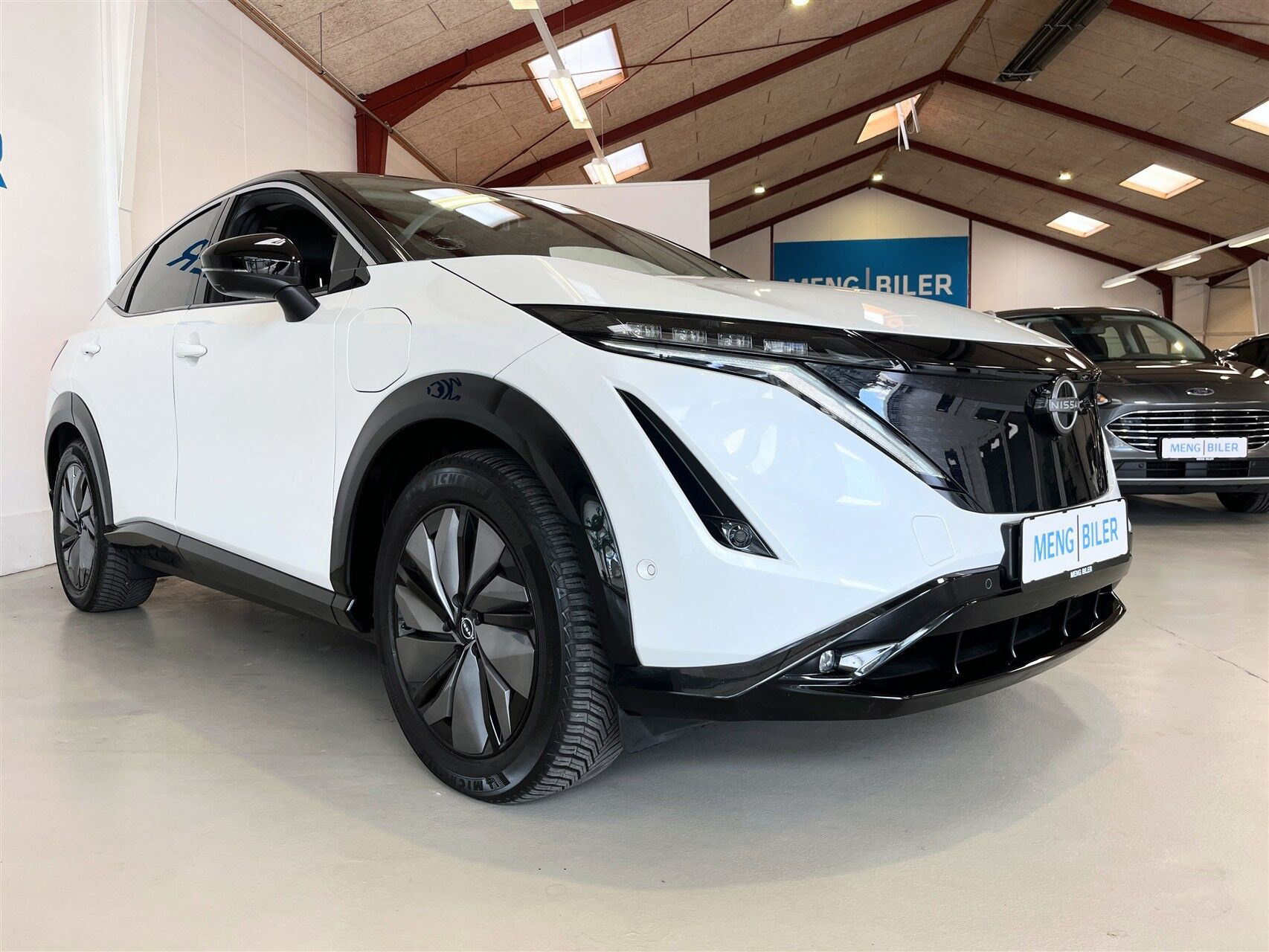 Hvid Nissan Ariya fra 2022