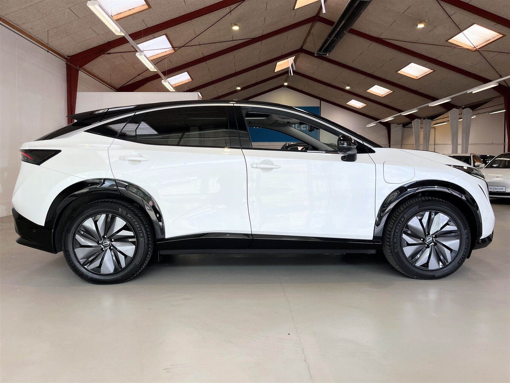 Hvid Nissan Ariya fra 2022