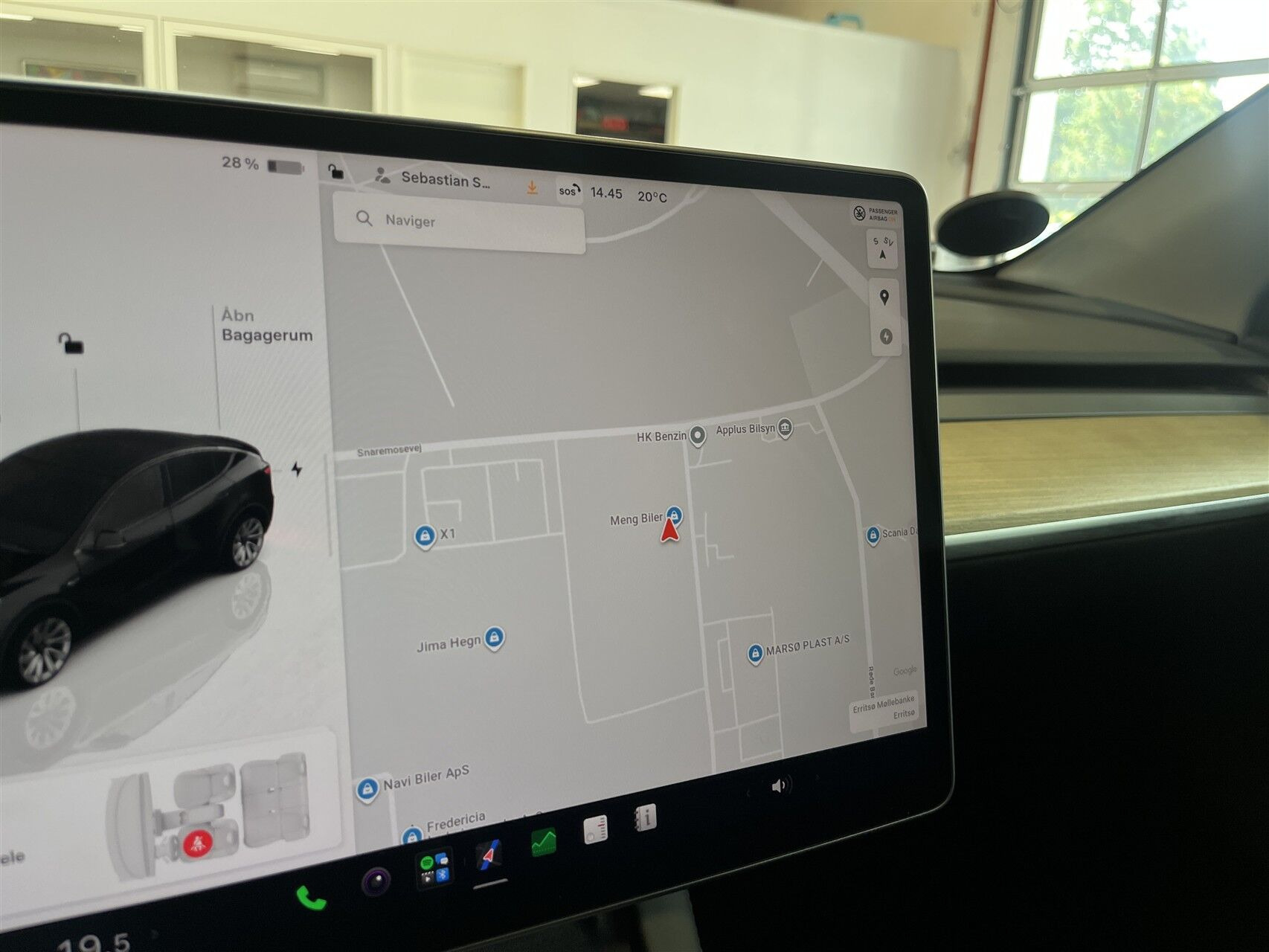 Sort Tesla Model Y fra 2022