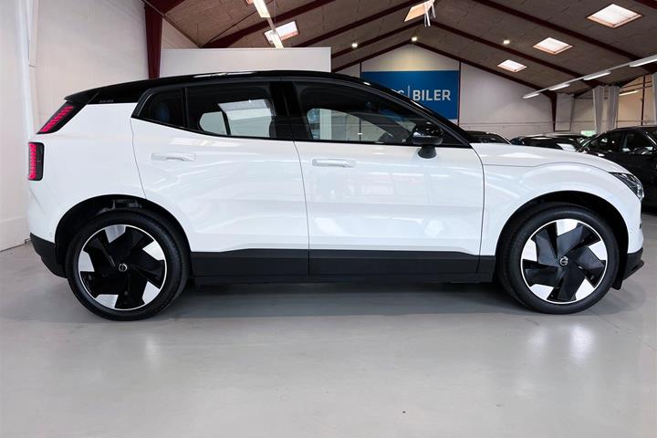 Hvid Volvo EX30 fra 2024