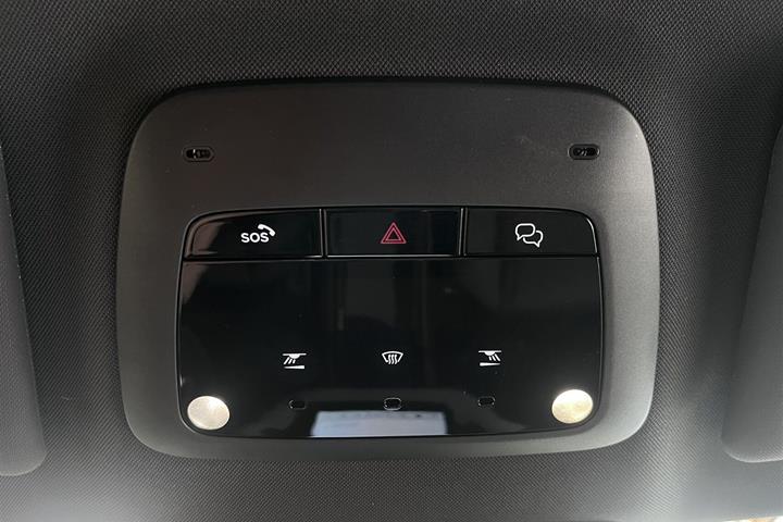 Hvid Volvo EX30 fra 2024