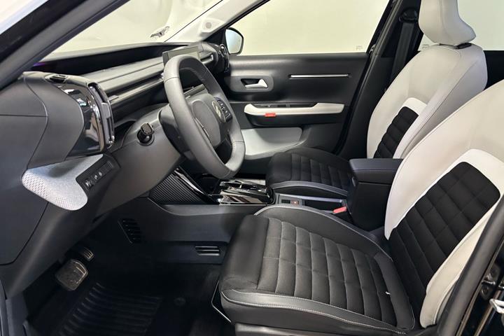Sort Citroën e-C3 Aircross fra 2025