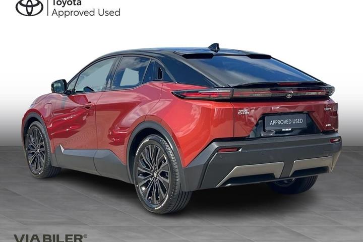 Blå Toyota C-HR+ fra 2026