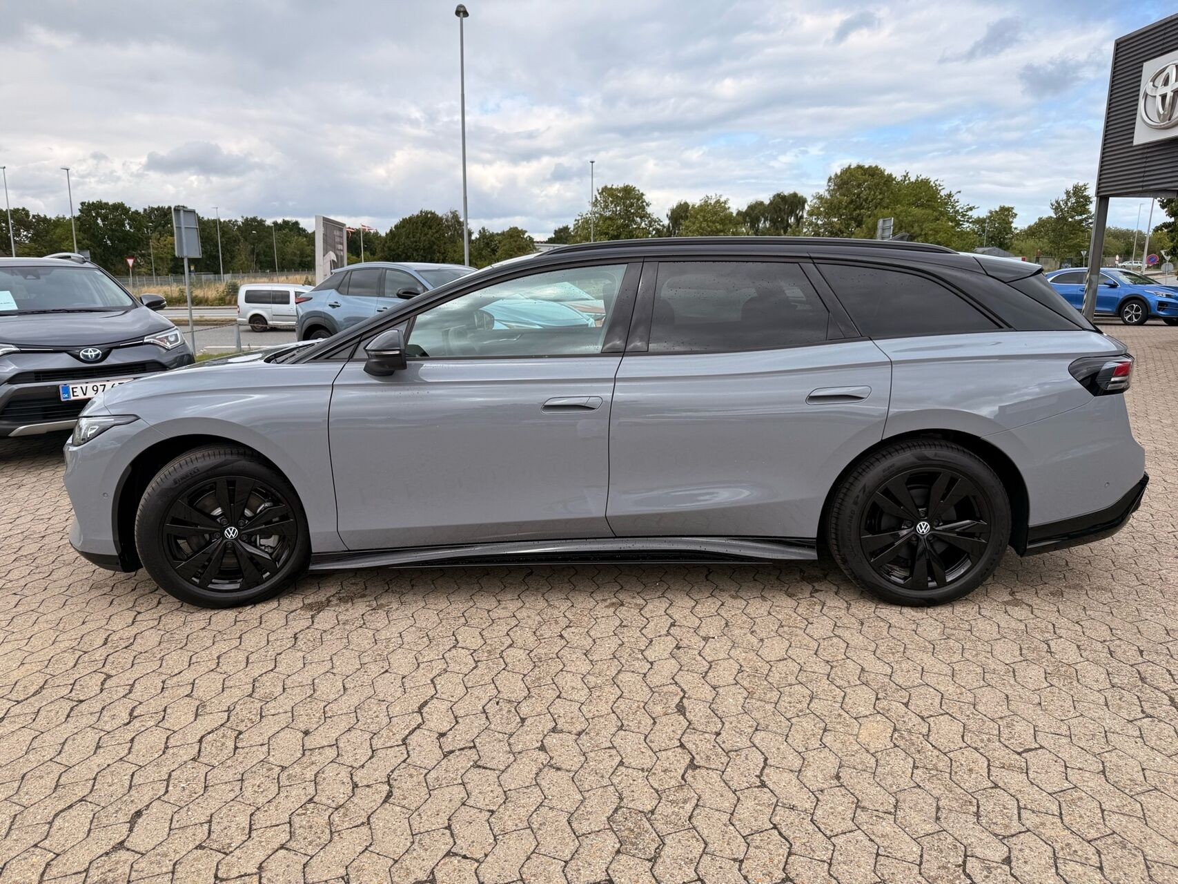 Grå VW ID.7 fra 2026