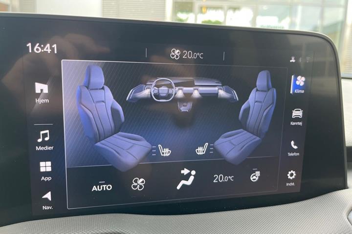 Grå Toyota Urban Cruiser fra 2025