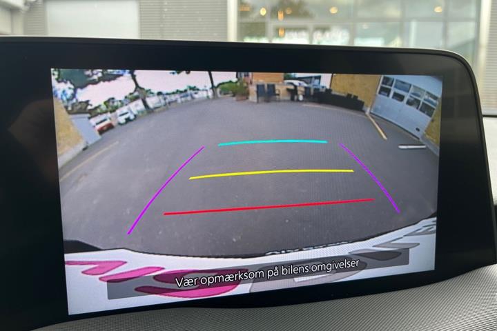 Grå Toyota Urban Cruiser fra 2025