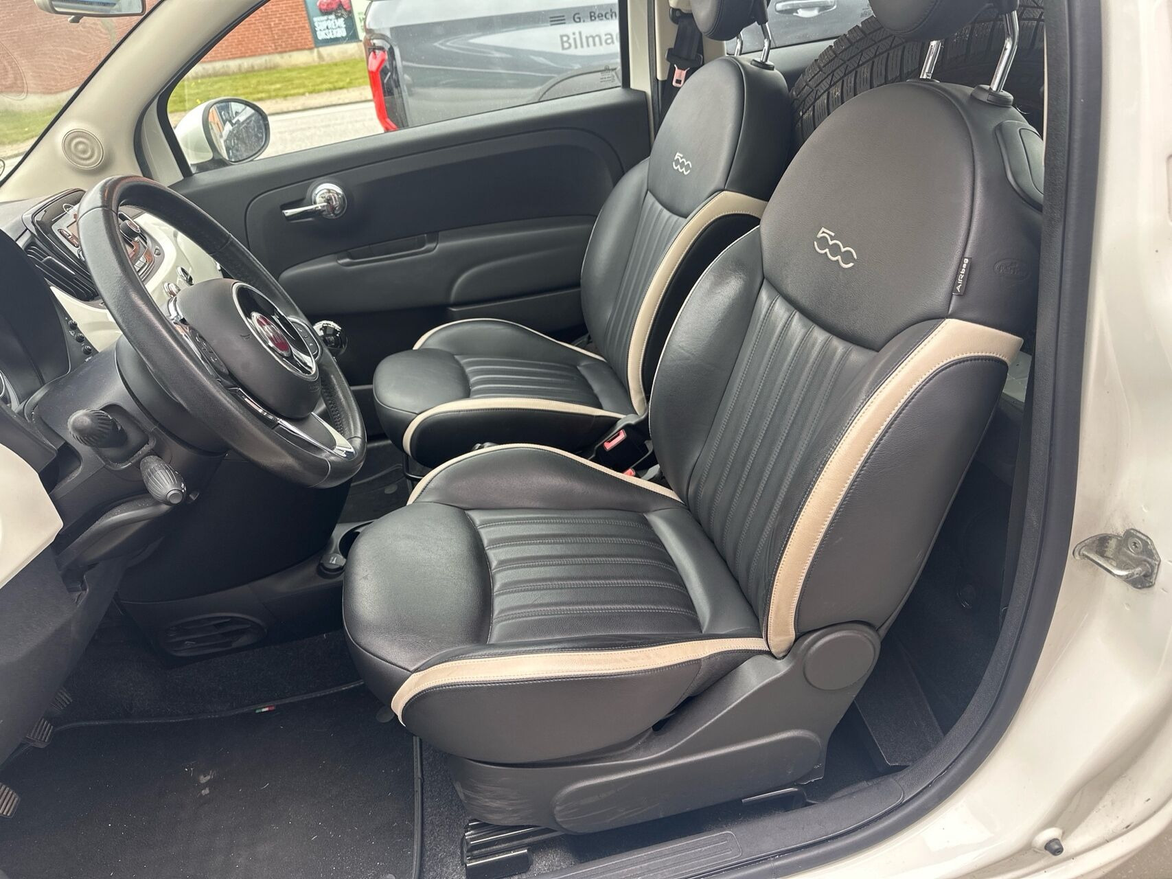 Hvid Fiat 500 fra 2018